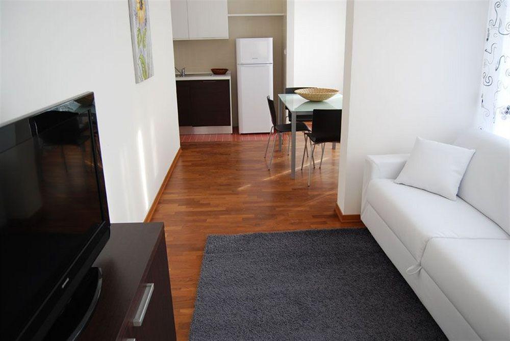 Residence Le Terrazze Trieste Esterno foto