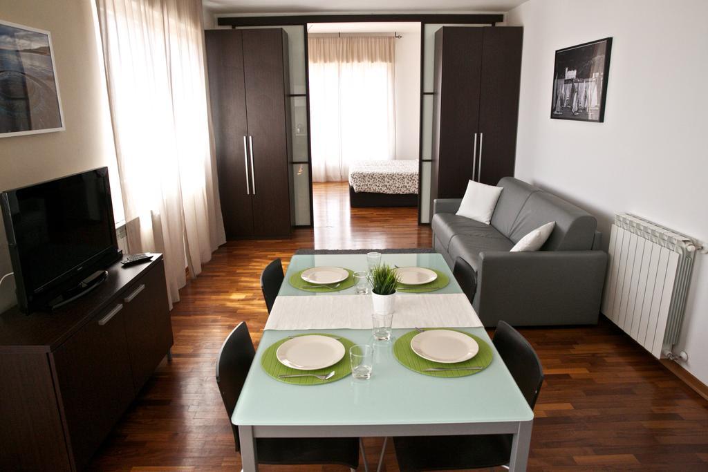 Residence Le Terrazze Trieste Esterno foto