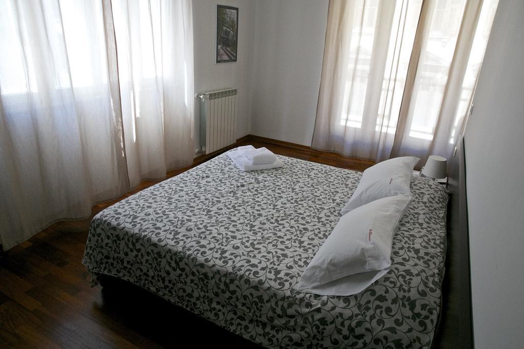 Residence Le Terrazze Trieste Esterno foto