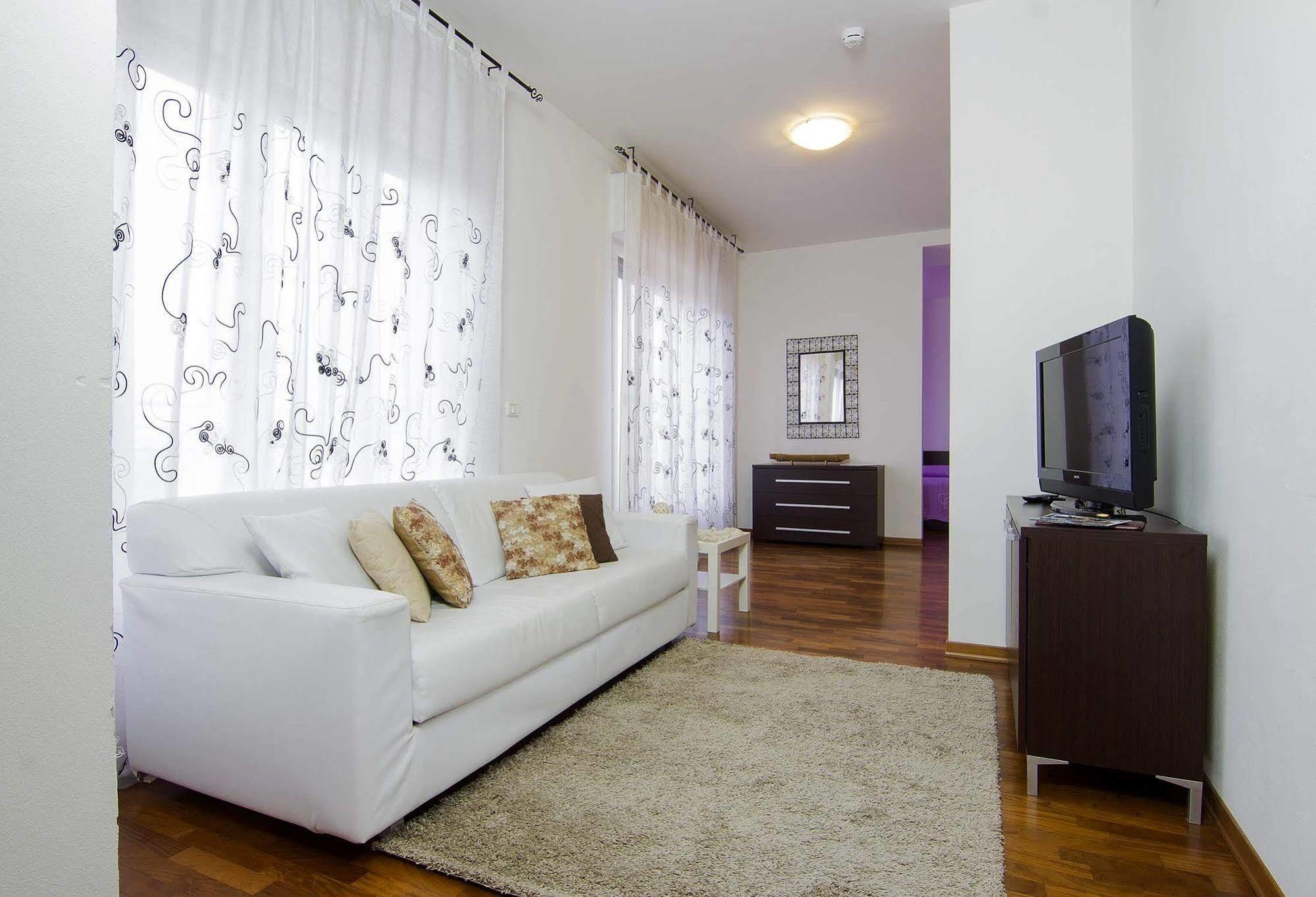 Residence Le Terrazze Trieste Esterno foto