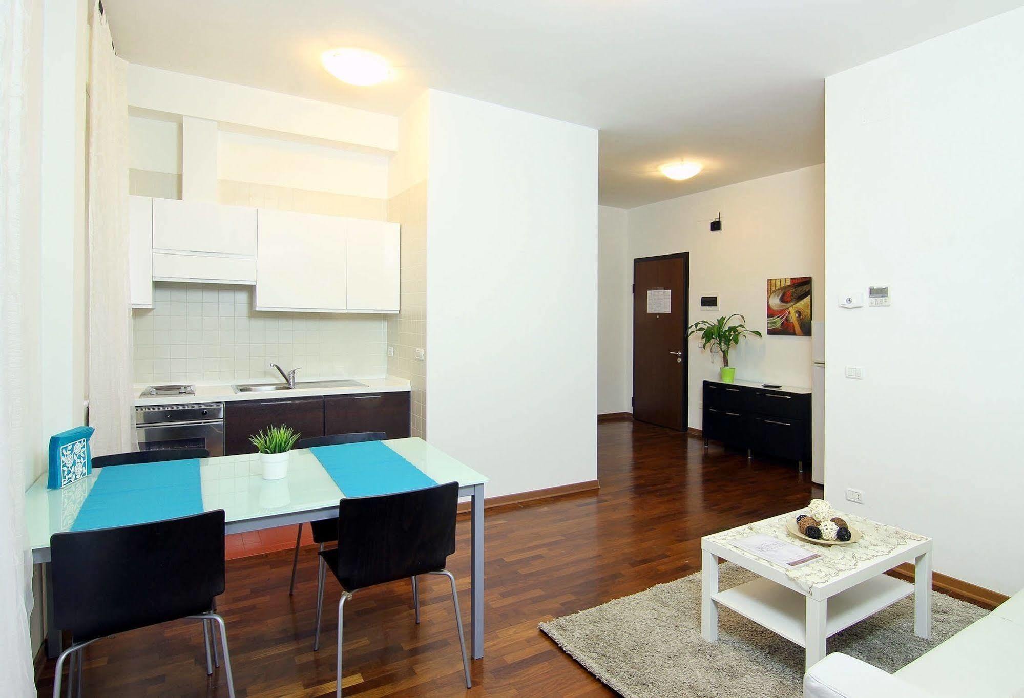 Residence Le Terrazze Trieste Esterno foto