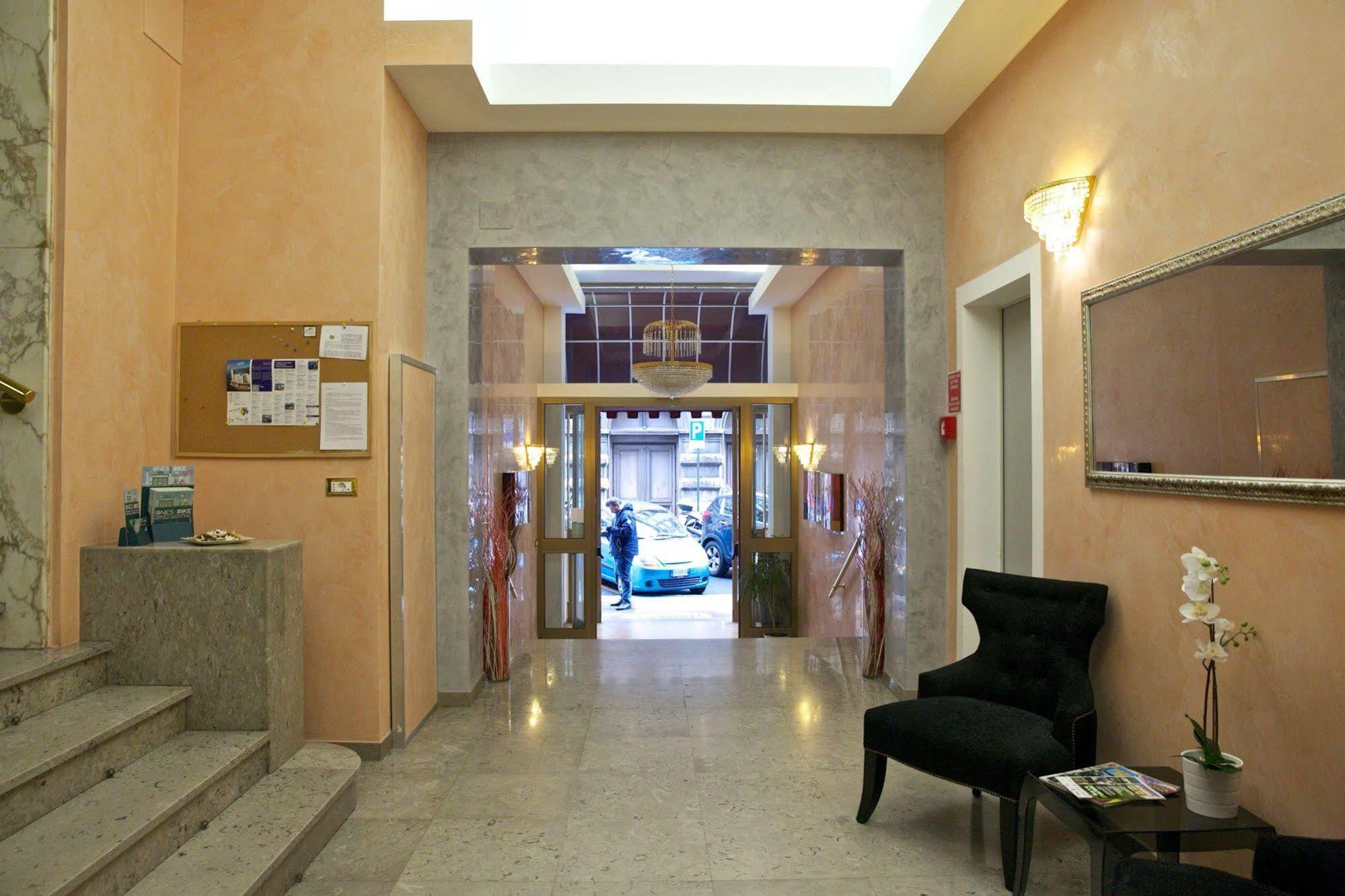 Residence Le Terrazze Trieste Esterno foto