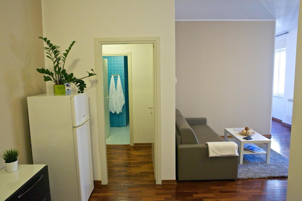 Residence Le Terrazze Trieste Esterno foto